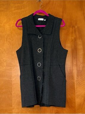 Habitat Dark Charcoal Sleeveless Snap Front Vest size L
